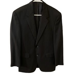 Cambridge Classic black pinstripe men’s sport coat - size 38R